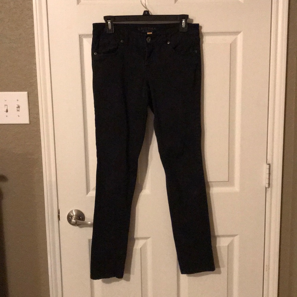 Black skinny jeans